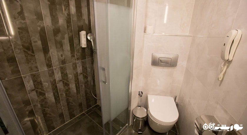 حمام و سرویس بهداشتی اتاق ها